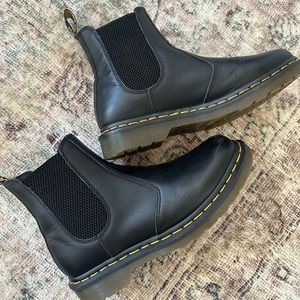 Dr.Martens Chelsea boots
